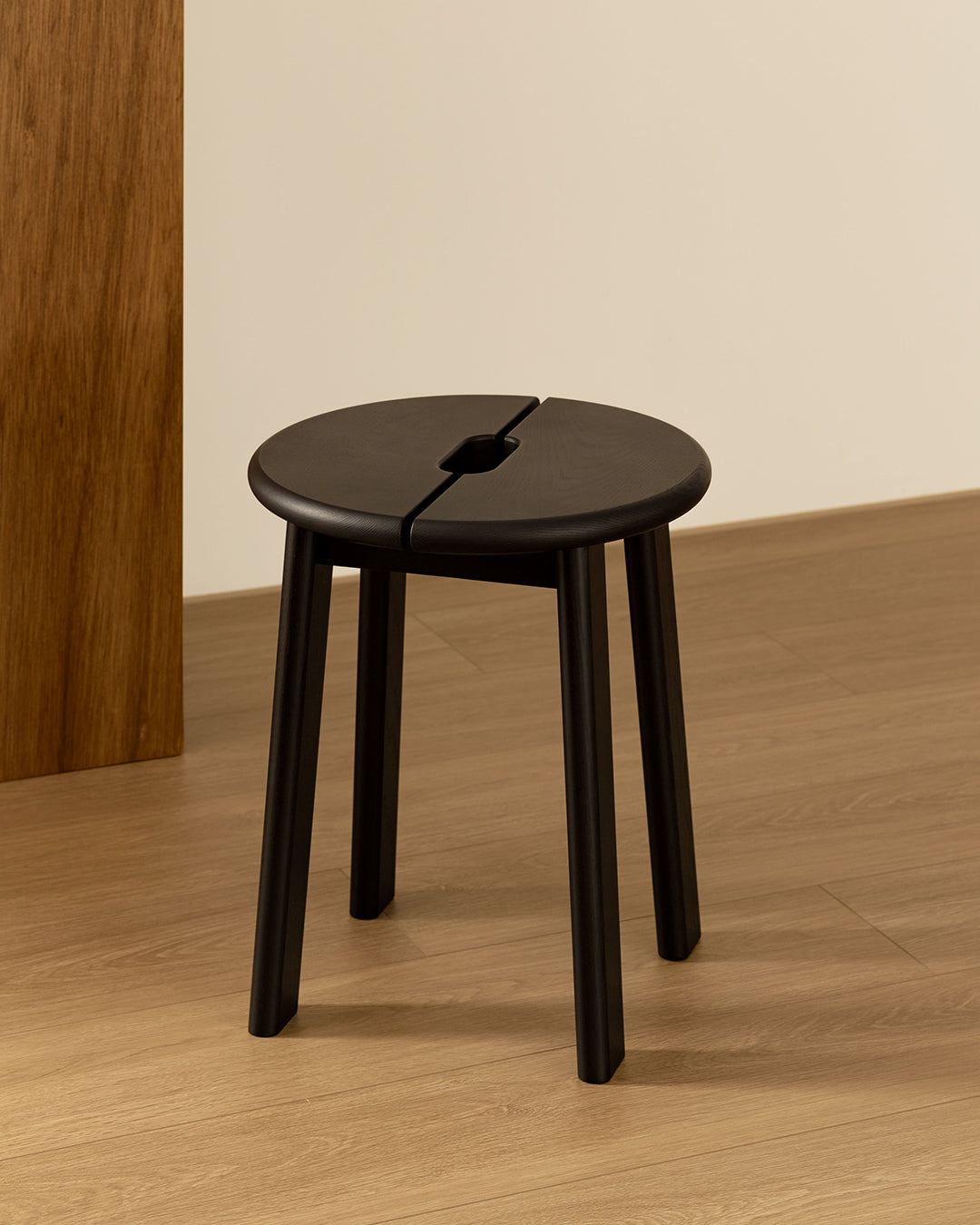 BRAVO Stool - 黑