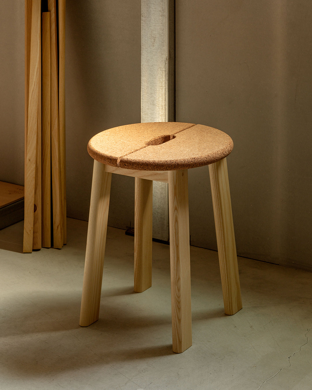 BRAVO Stool - 軟木椅座 - 原木