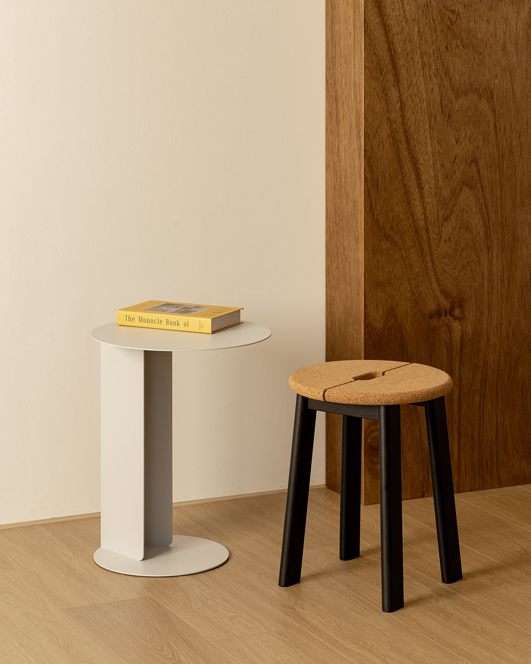 BRAVO Stool - 軟木椅座 - 黑