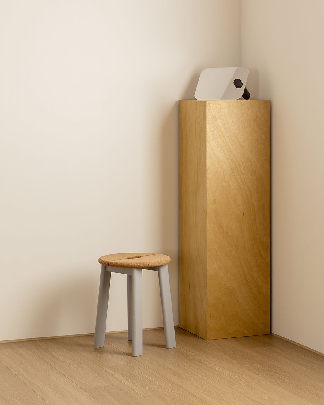 BRAVO Stool - 軟木椅座 - 灰
