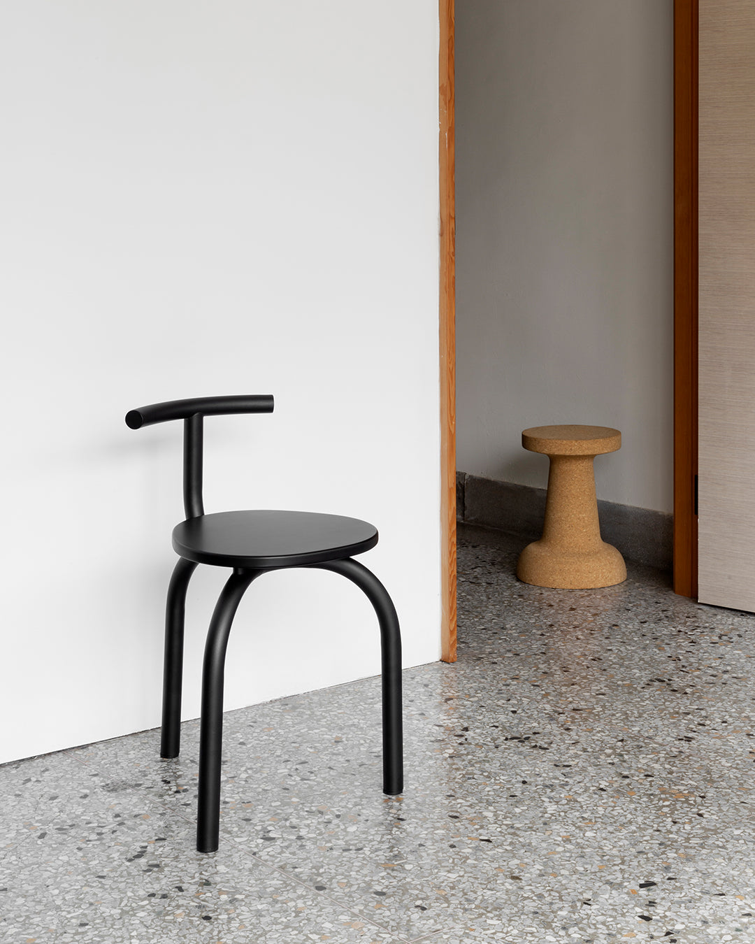 OGLE Chair - 黑