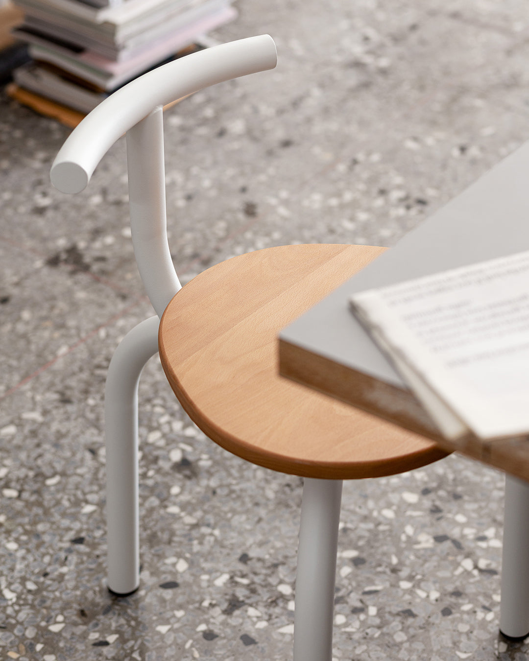OGLE Chair - 白